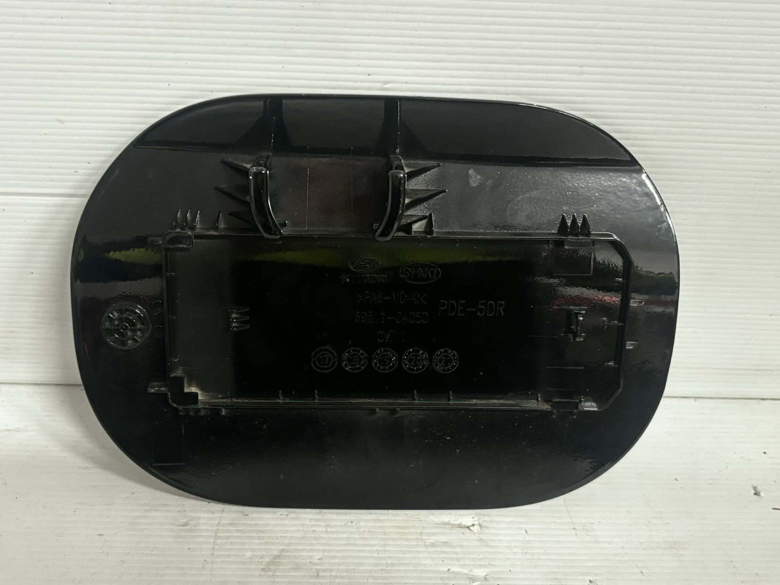 Hyundai I30 PD Fuel Lid 69511-G40501