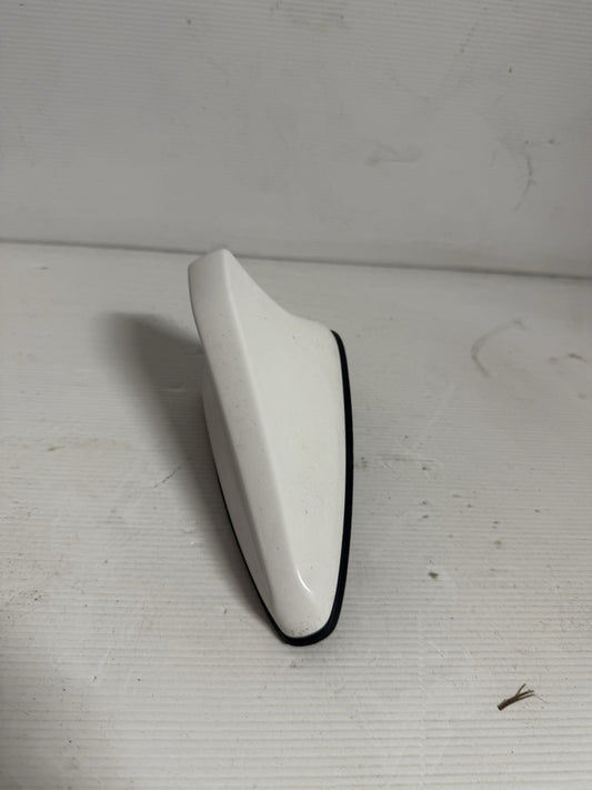 HYUNDAI I30 PD, HATCH, WHITE ANTENNA, SHARK FIN TYPE, NON SUNROOF, 2017-20230