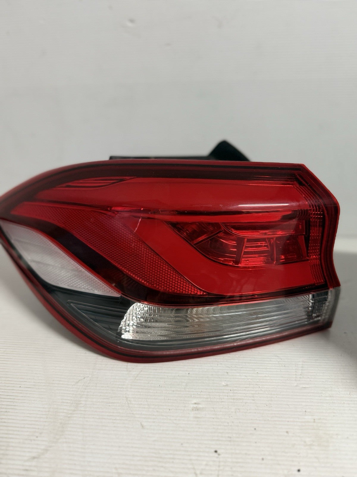 HYUNDAI I30 PAIR TAILLIGHT IN BODY PD LED HATCH N LINE 03/2017-12/2023 7684952