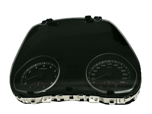 HYUNDAI I30 PD 03/2017-07/2020 INSTRUMENT CLUSTER  AUTOMATIC HATCHBACK 75,000kms0
