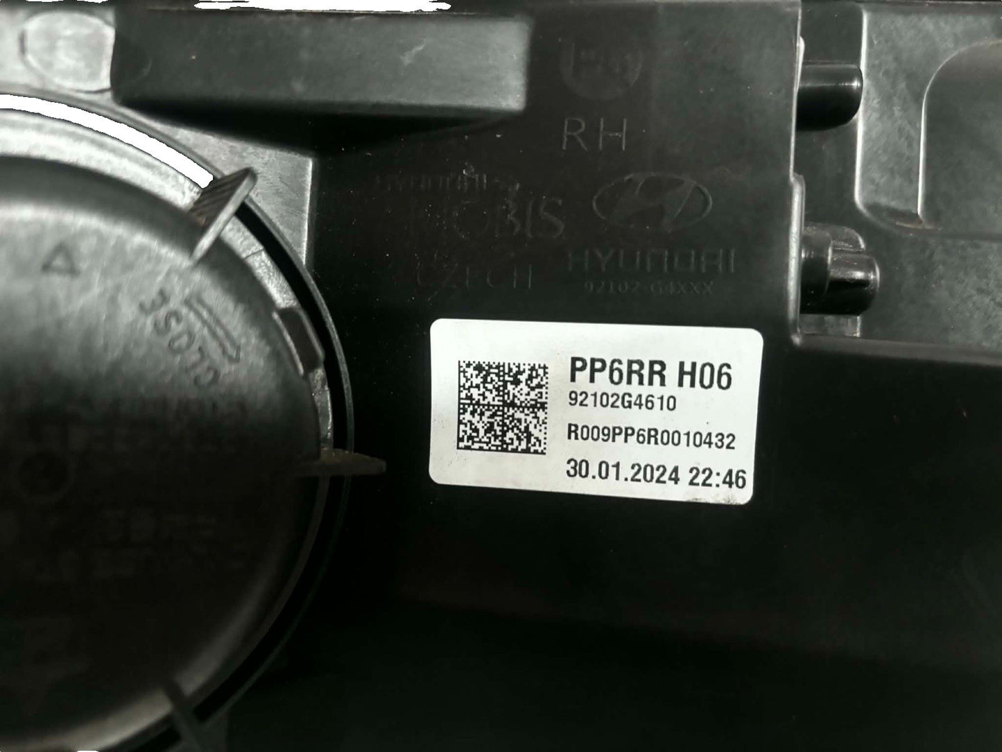 HYUNDAI I30 RIGHT HEADLAMP PD, HATCH/FASTBACK (CZECH VIN TMAH), N, LED TYPE, 03/3