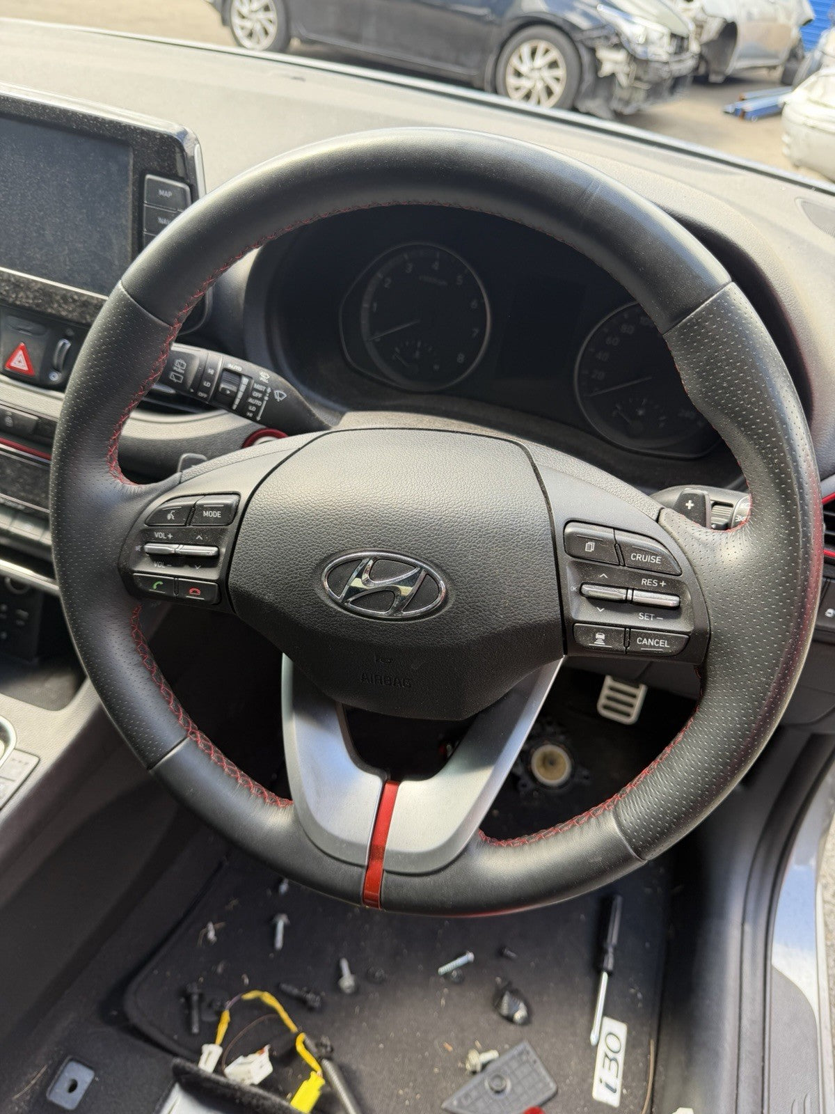 HYUNDAI I30 STEERING WHEEL LEATHER, PD, HATCH (S. KOREA VIN KMHH), W/ RED STITCH0