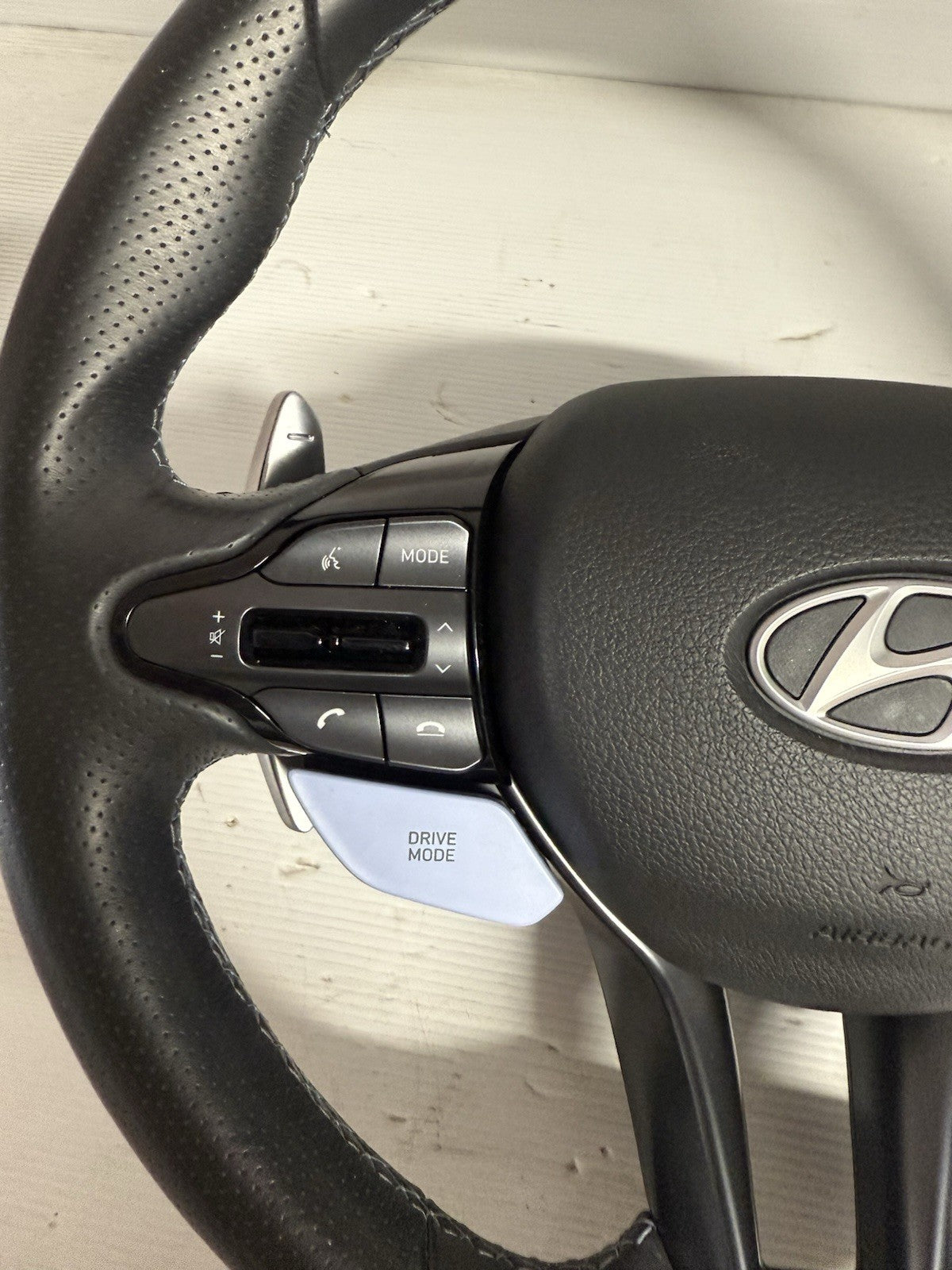 HYUNDAI I30N STEERING WHEEL LEATHER, BLUE STITCH TYPE, PD, 03/17- 2025 AIRBAG2