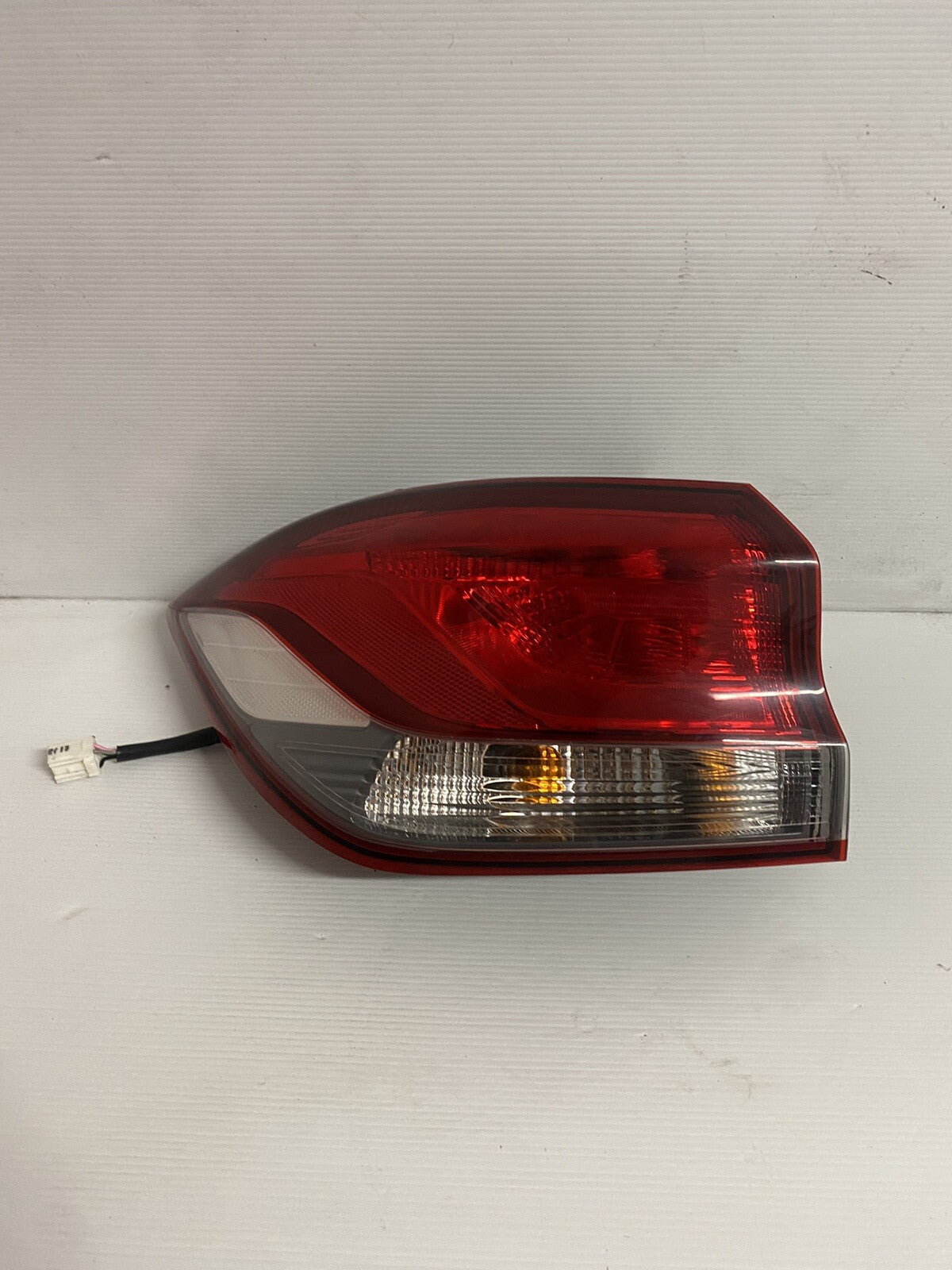 HYUNDAI I30 PD, HATCH ( VIN KMHH), LEFT TAIL LIGHT, NON LED TYPE, 17-233