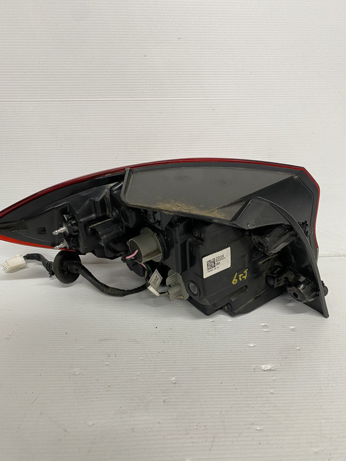 HYUNDAI I30 PD HATCH RH RIGHT TAIL LIGHT 2017-2022 92402G31001