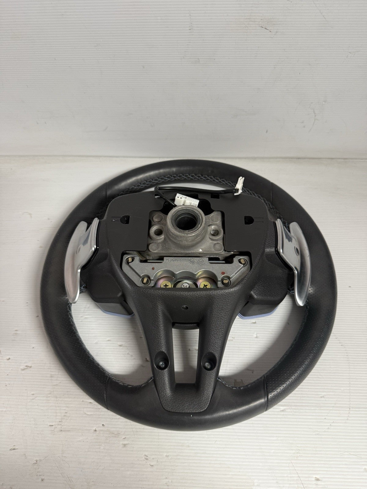 HYUNDAI I30N STEERING WHEEL LEATHER, BLUE STITCH TYPE, PD, 03/17- 2025 AIRBAG4
