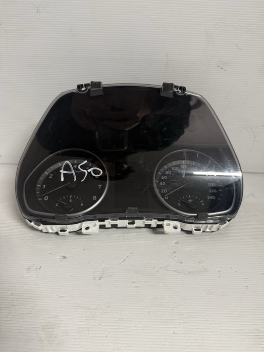 HYUNDAI I30 INSTRUMENT CLUSTER PETROL, AUTO T/M, PD, HATCH 94,666kms0
