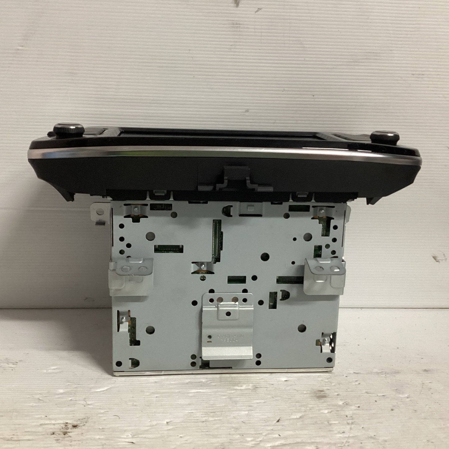 HYUNDAI I30 HEAD UNIT W/ DISPLAY UNIT 8IN TOUCHSCREEN PD 08/2020-12/2023 7679441