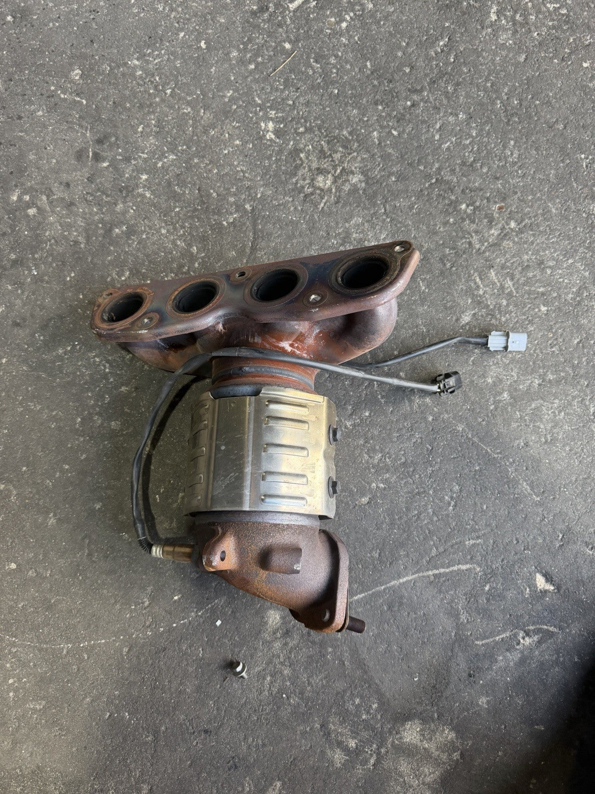 HYUNDAI I30 CATALYTIC CONVERTER MANIFOLD 45,000km, 1.8, PETROL, GD, 02/13-02/171