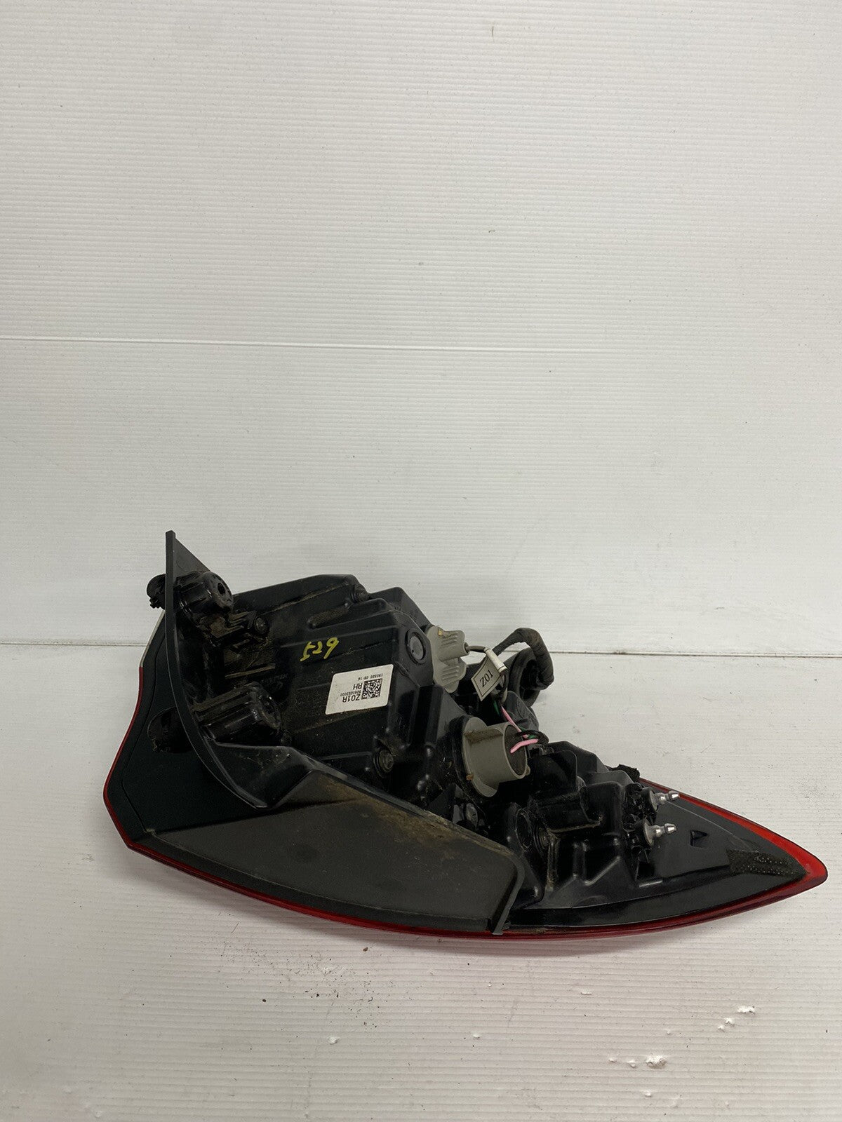HYUNDAI I30 PD HATCH RH RIGHT TAIL LIGHT 2017-2022 92402G31002