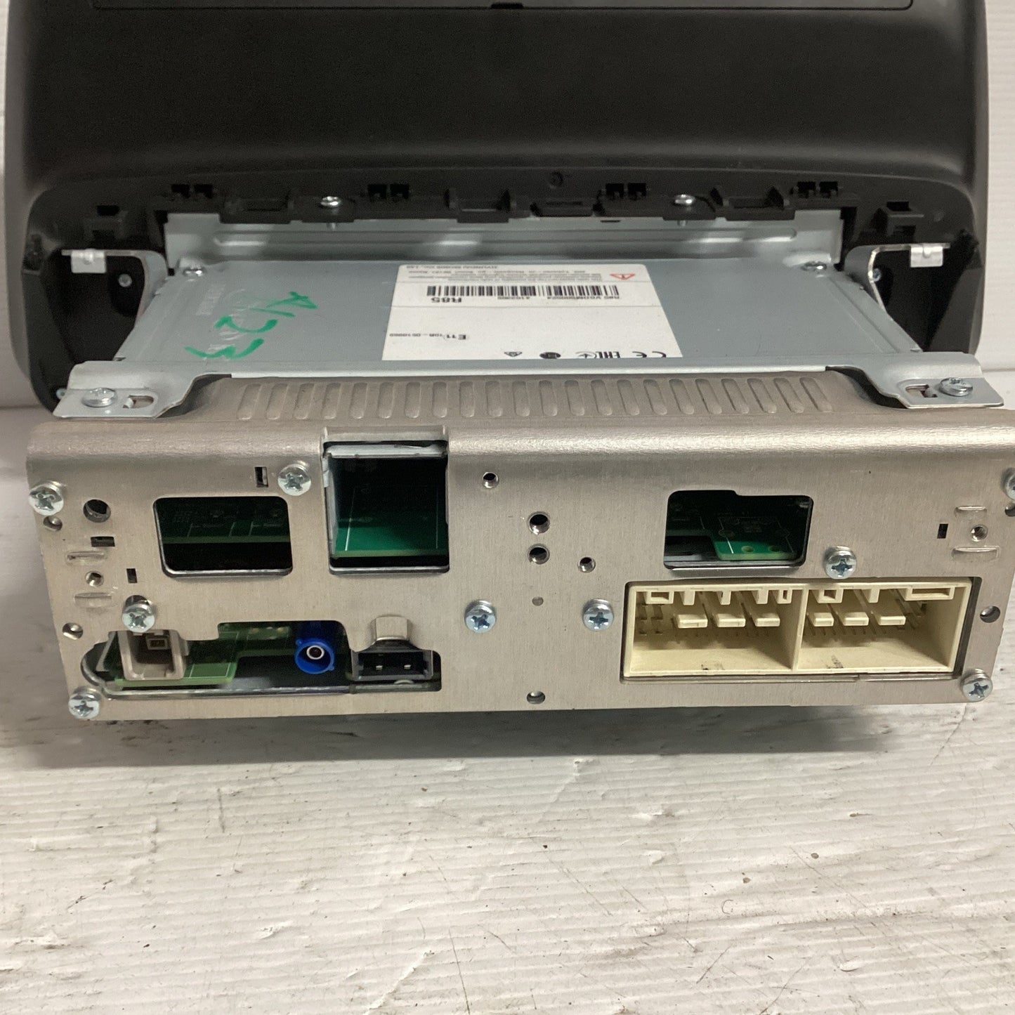 HYUNDAI I30 HEAD UNIT W/ DISPLAY UNIT 8IN TOUCHSCREEN PD 08/2020-12/2023 7679443